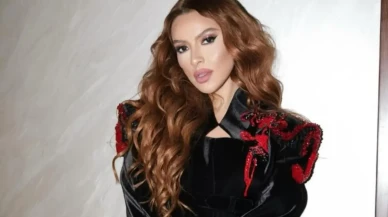 Hadise, TSK'dan ihraç edilen teğmenlere destek verdi.