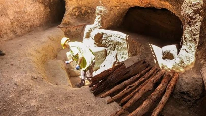 Şanlıurfa'da Tarihi Keşif: Mozaiklerle Bezenmiş 1500 Yıllık Yeraltı Şehri Gün Yüzüne Çıkarıldı